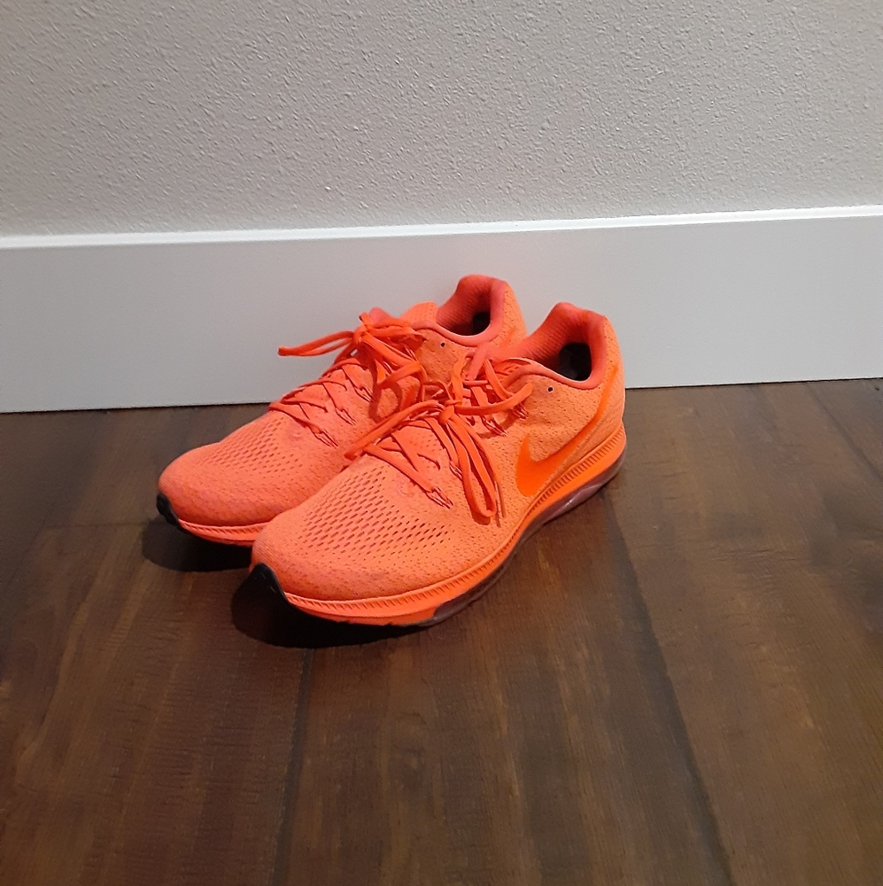 Nike zoom all out lows